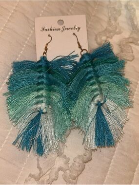 Set of 2 pair of Tassel
earrings